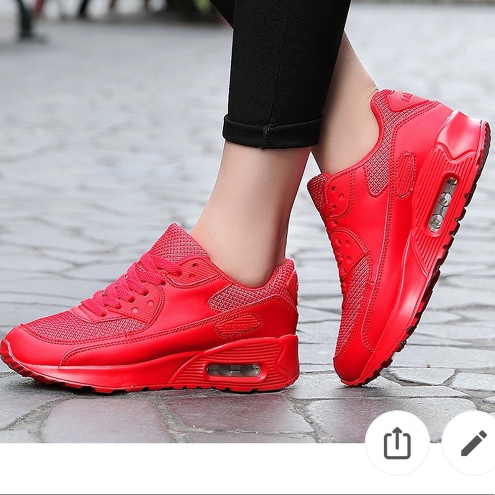 New! Women’s running shoes